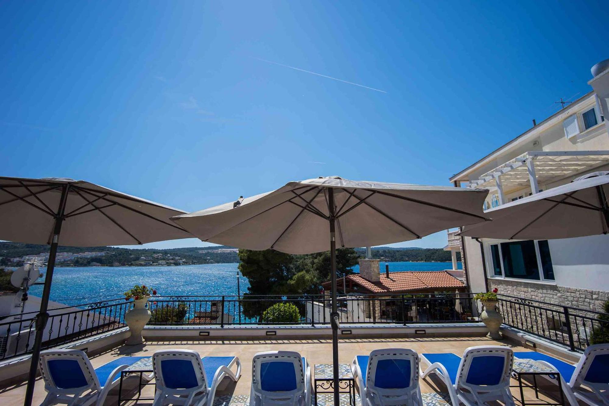 Boutique Guesthouse Sveti Petar, On The Beach, Heated Pool & Boat Berth - Adult Only Нечуям Екстер'єр фото